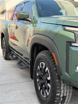 نيسان فرونتر